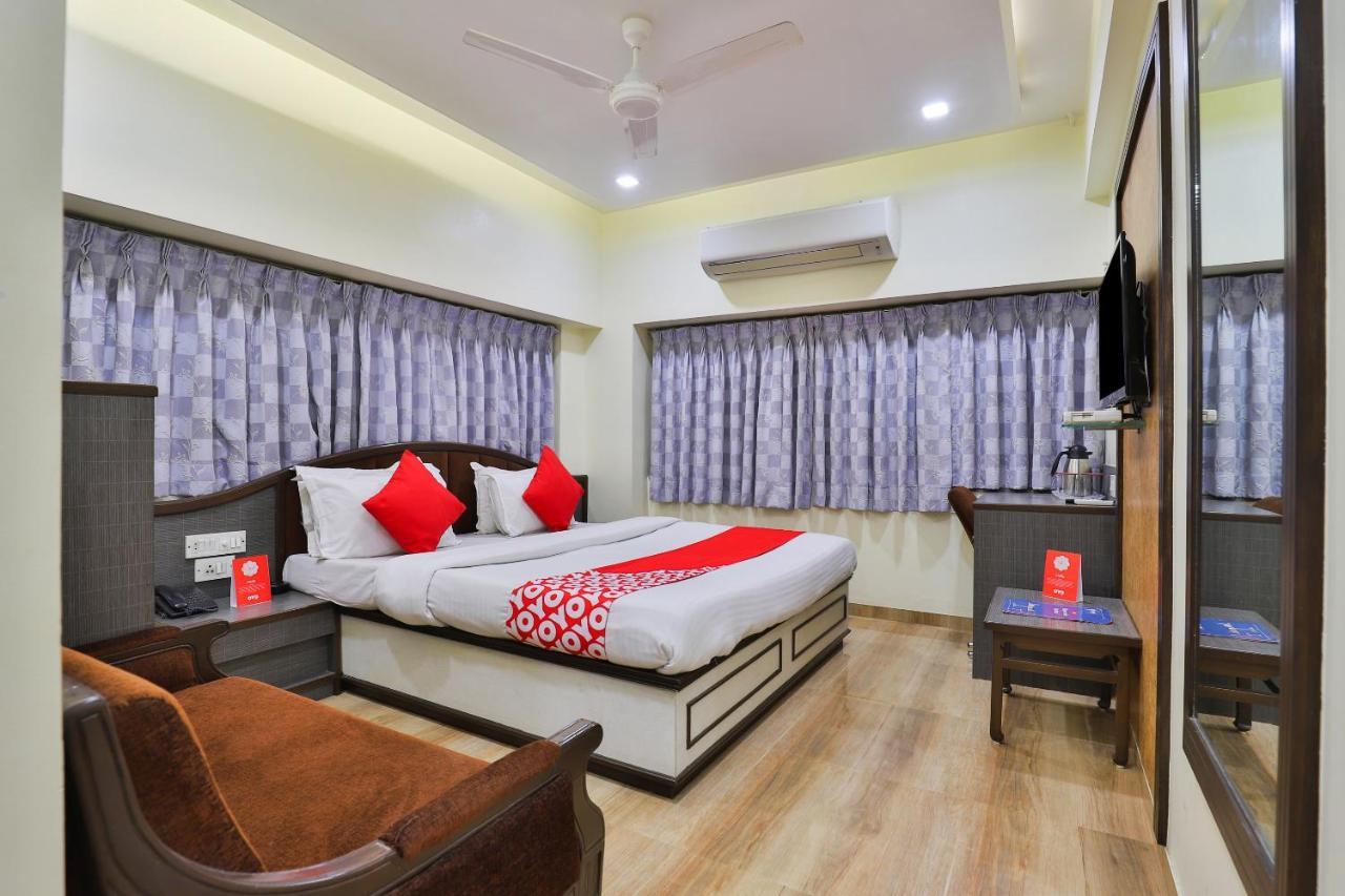 Oyo 17117 Hotel Rainbow Vadodara Exterior photo